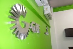 Letras de aço