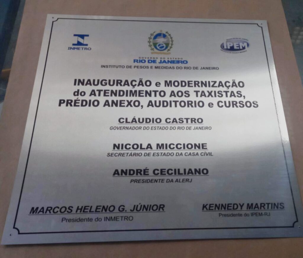 Placas de Inauguração de alumínio com gravação digital