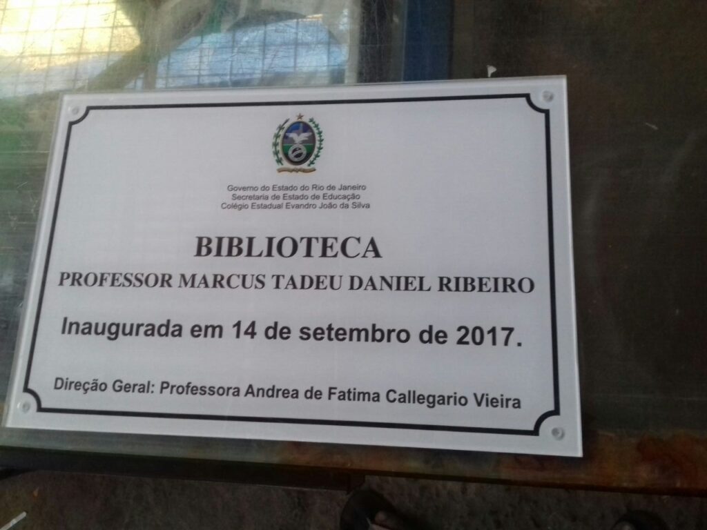 placas de inauguracao-de-acrilico 002