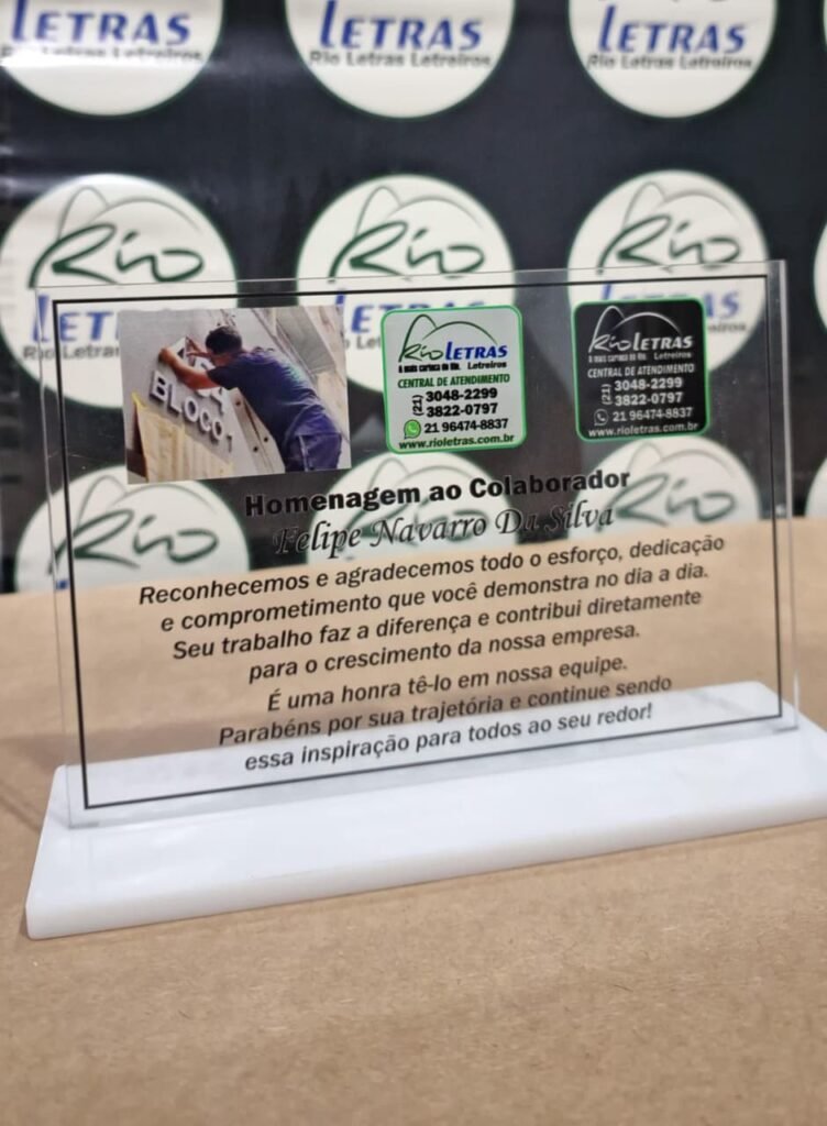 trofeus-de-acrilico-personalizados-RJ-007